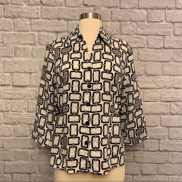 Carole Little Linen Blouse w/Buckle Embellishment - Picture 2 of 14